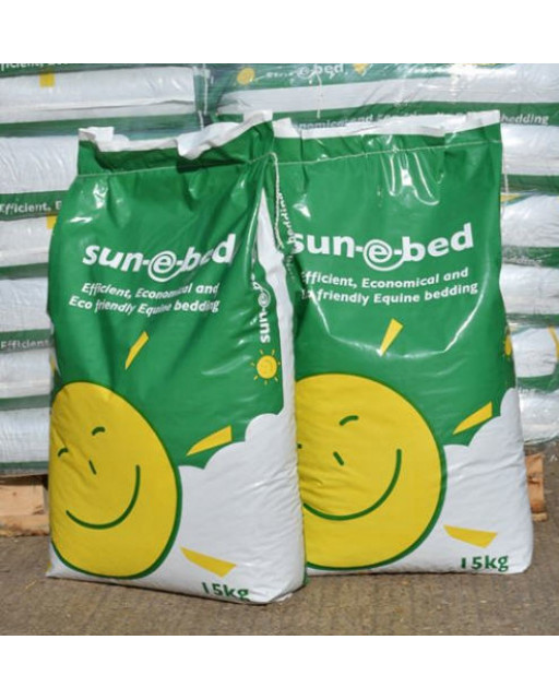  Sun-e-Bed straw pellets Pallet of 65 bags 